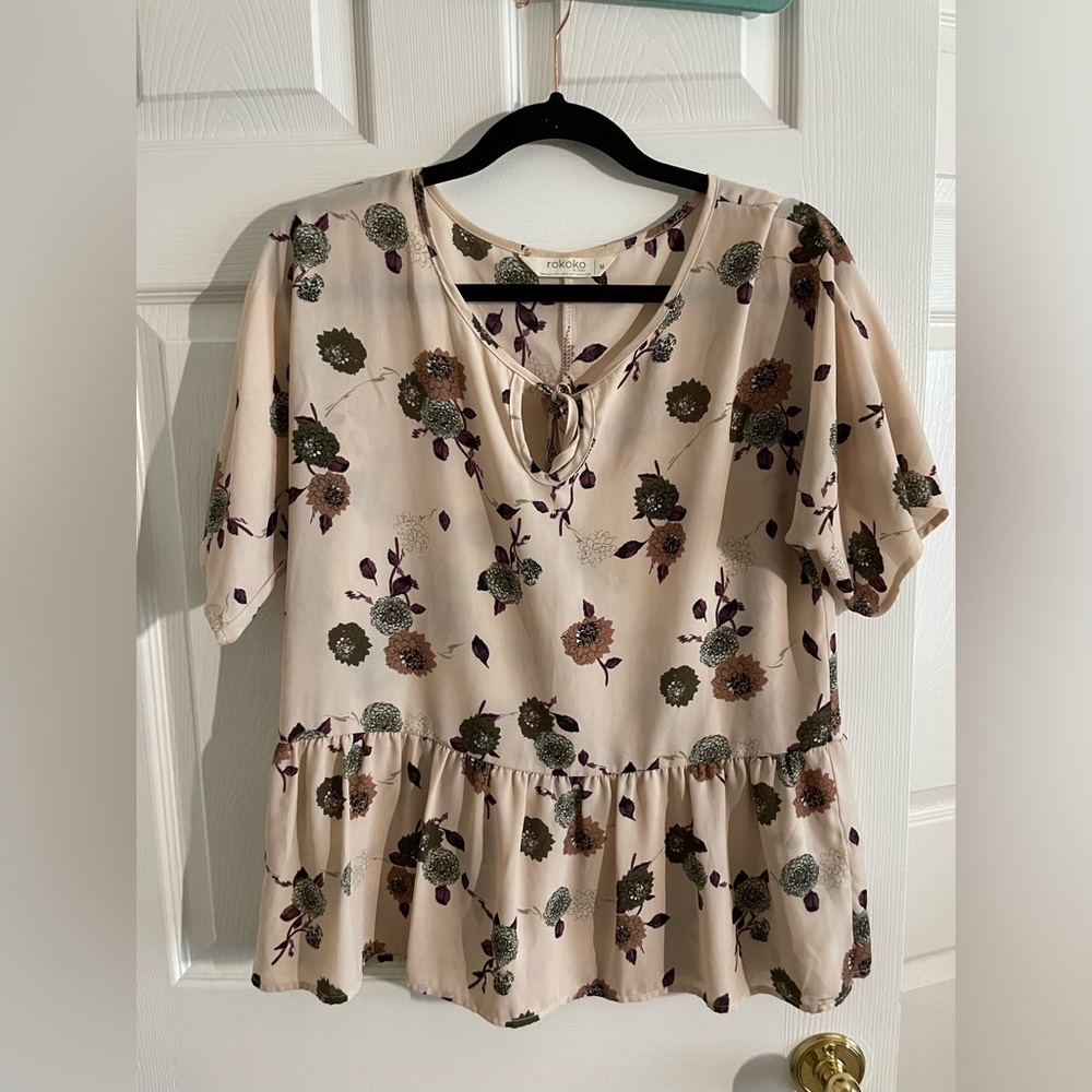 Women’s blush floral blouse